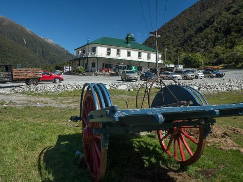 Otira Stagecoach Hotel エクステリア 写真