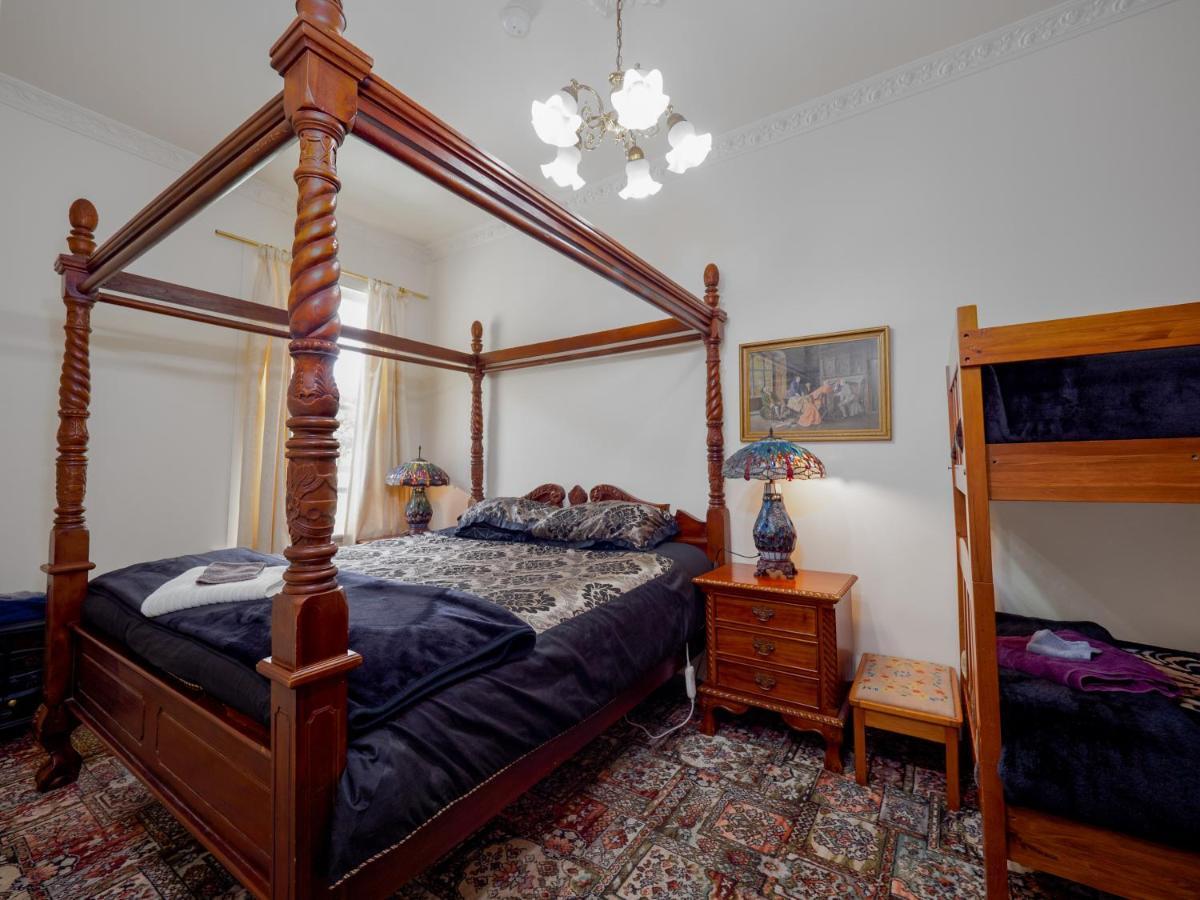 Otira Stagecoach Hotel エクステリア 写真