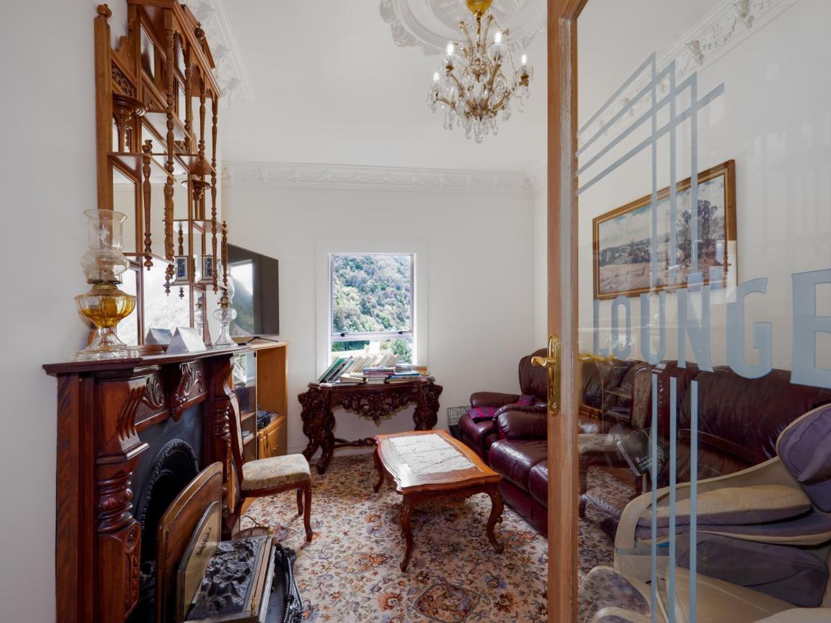 Otira Stagecoach Hotel エクステリア 写真